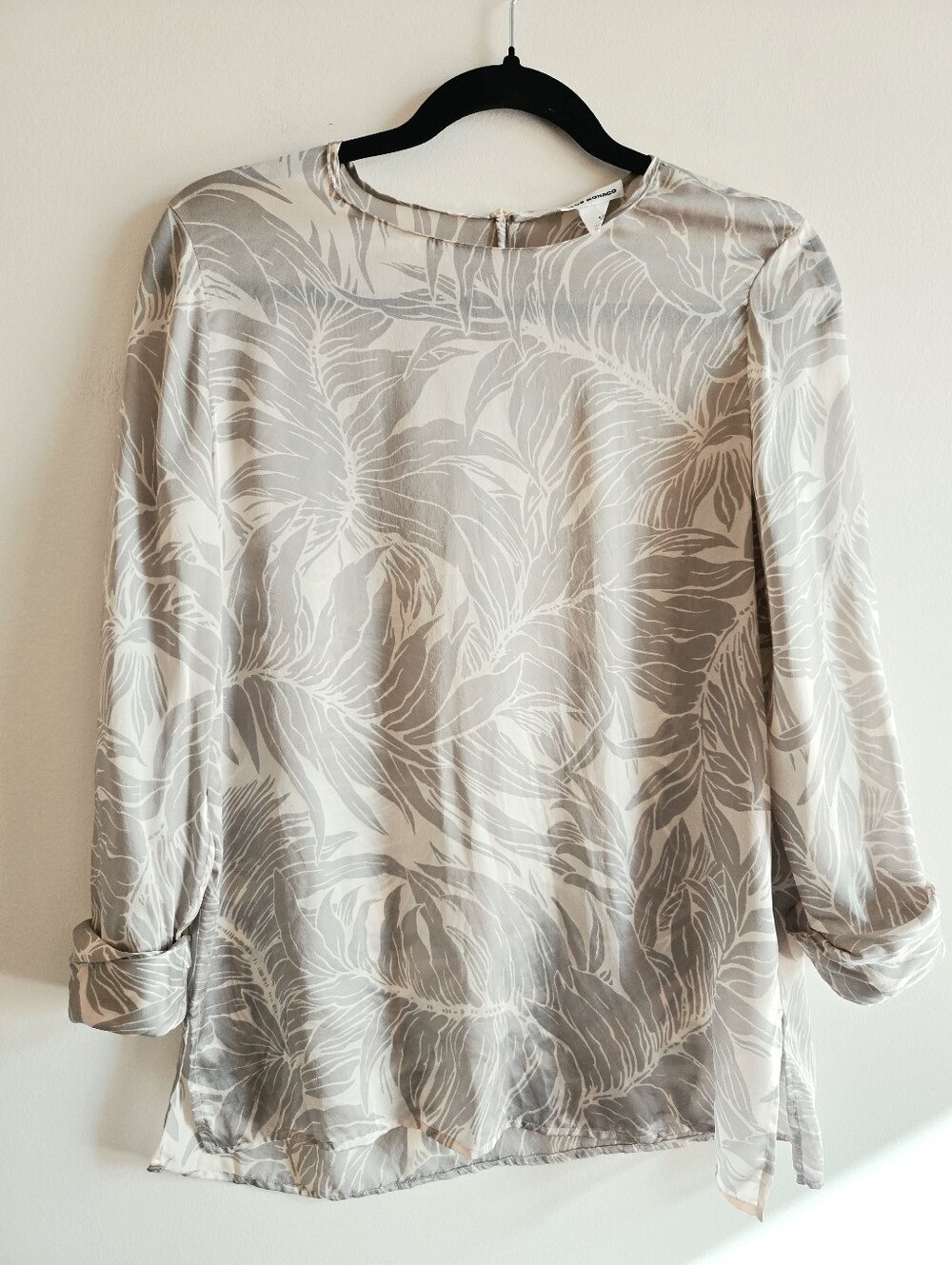 CLUB MONACO | S 100% Silk Blouse | light grey and pink